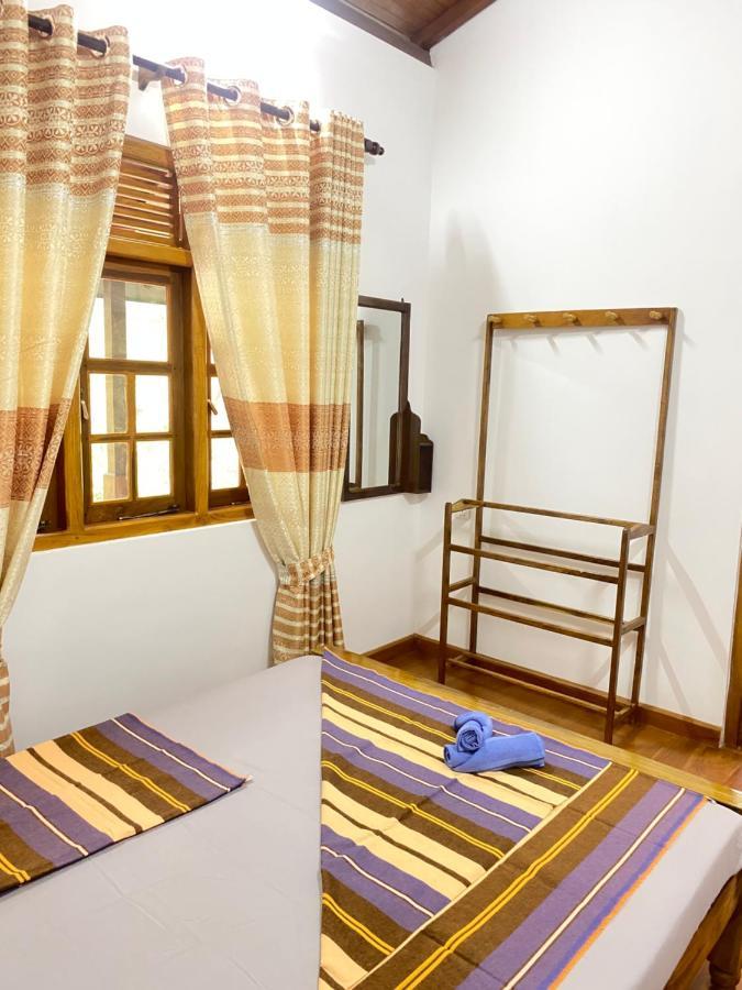 Bed and Breakfast Happy Feet Diyaluma à Koslanda Extérieur photo