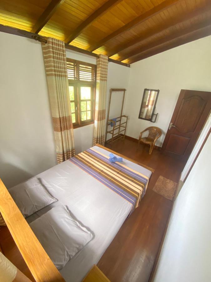 Bed and Breakfast Happy Feet Diyaluma à Koslanda Extérieur photo
