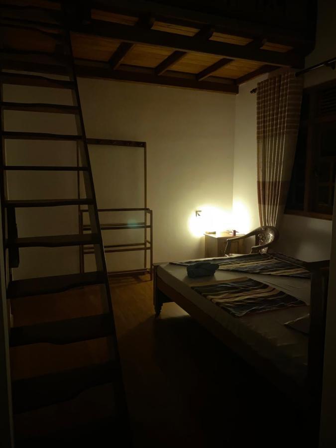 Bed and Breakfast Happy Feet Diyaluma à Koslanda Extérieur photo